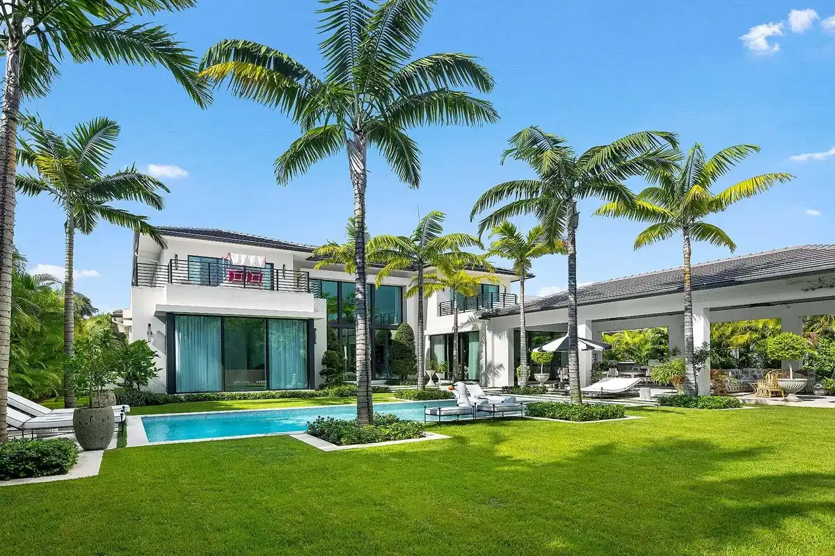18 E Ocean Ave, Ocean Ridge: photo 1 of 22