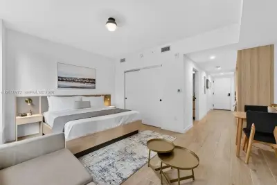 225 N Miami Ave #308, Miami: photo 1 of 24