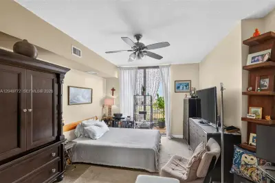 888 Douglas #806, Coral Gables: photo 1 of 54
