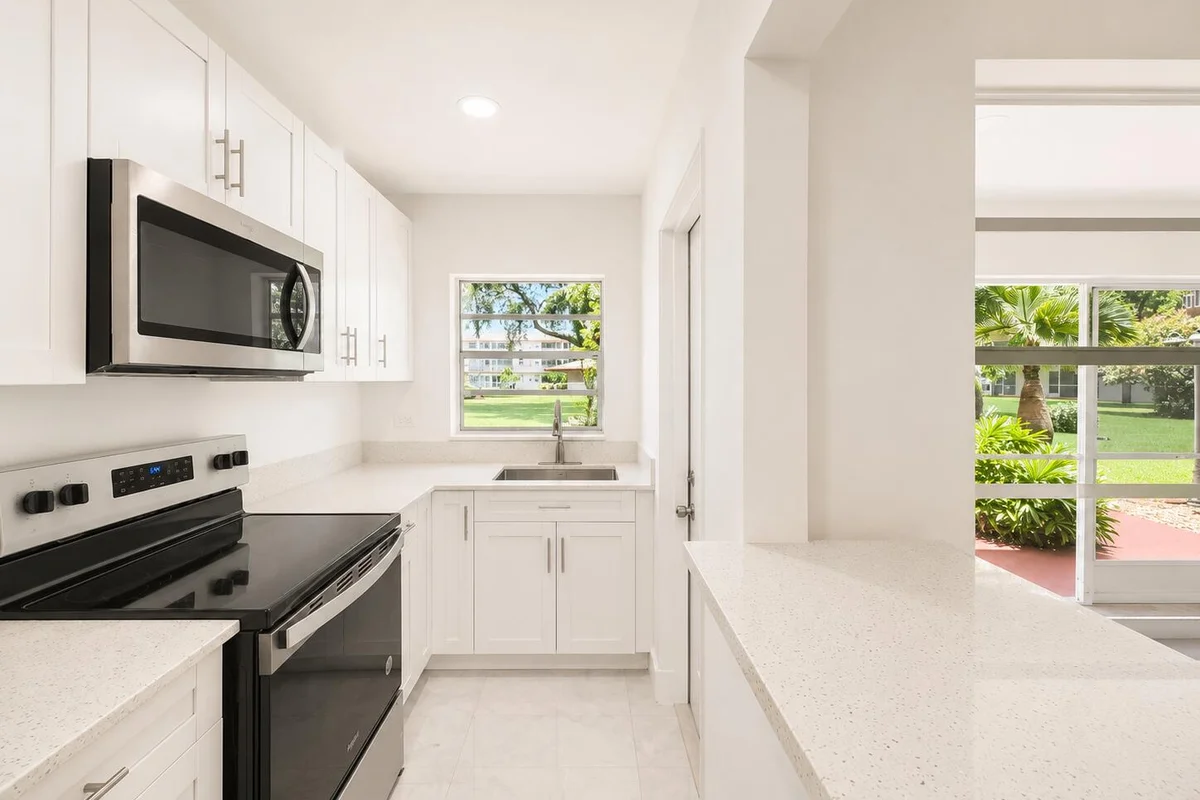 5300 Washington St #G126, Hollywood: photo 1 of 24