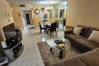 8460 Sunrise Lakes Blvd #210, Sunrise: photo 1 of 27