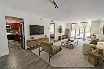 1400 Saint Charles Pl #217, Pembroke Pines: photo 1 of 28