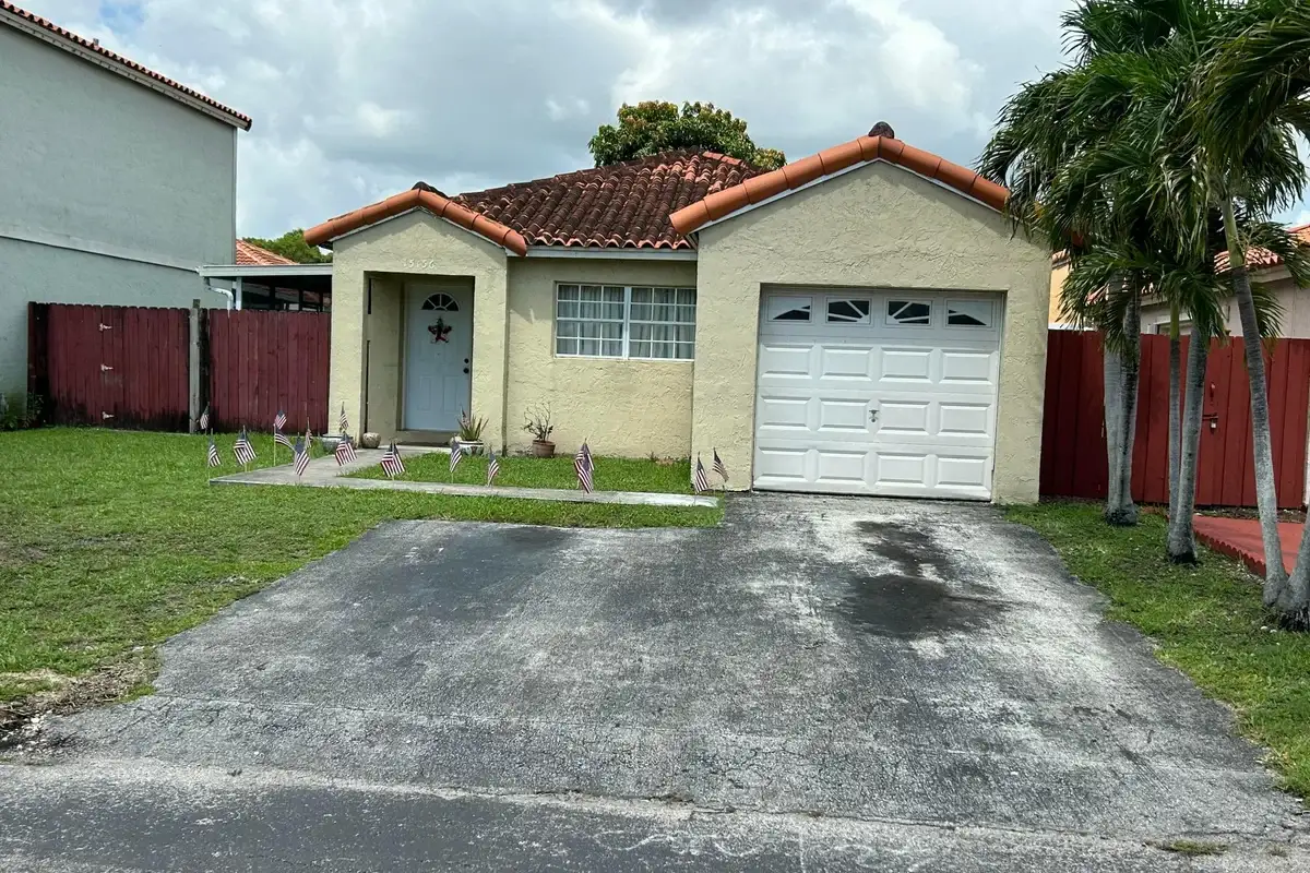 15156 SW 128th Ct, Miami: photo 1 of 32