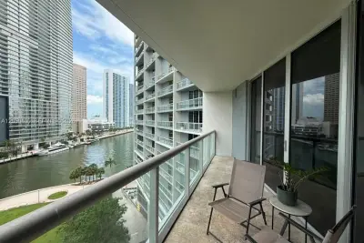 475 Brickell Ave #1012, Miami: photo 1 of 34
