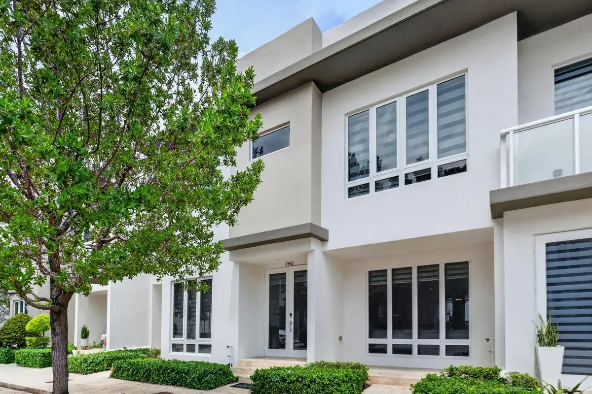 6461 NW 103rd Passage, Doral: photo 1 of 64