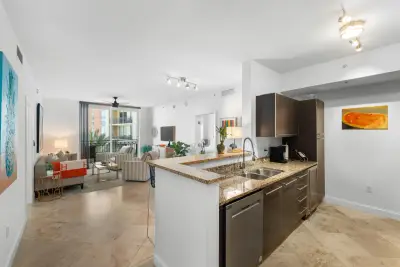 550 Okeechobee Blvd #1407, West Palm Beach: photo 1 of 44