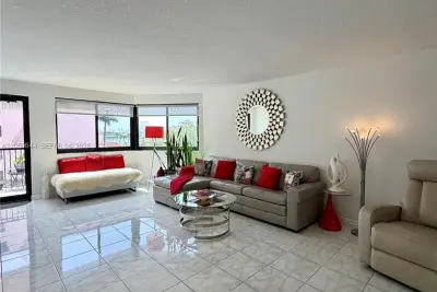 20850 San Simeon Way #302-5, Miami: photo 1 of 49