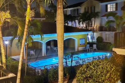 127 Greenwich Cir, Jupiter: photo 1 of 38