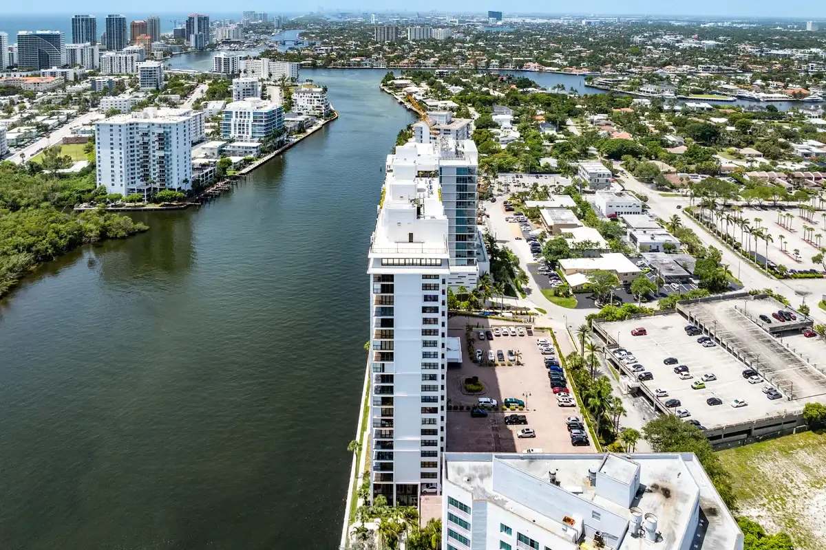 936 Intracoastal Dr #12h, Fort Lauderdale: photo 1 of 30