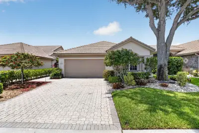 8908 Shoal Creek Ln, Boynton Beach: photo 1 of 48