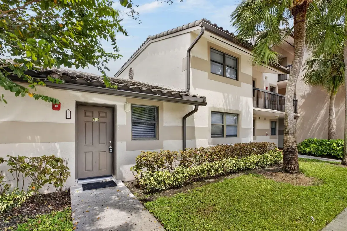 9919 Nob Hill Ct, Sunrise: photo 1 of 31