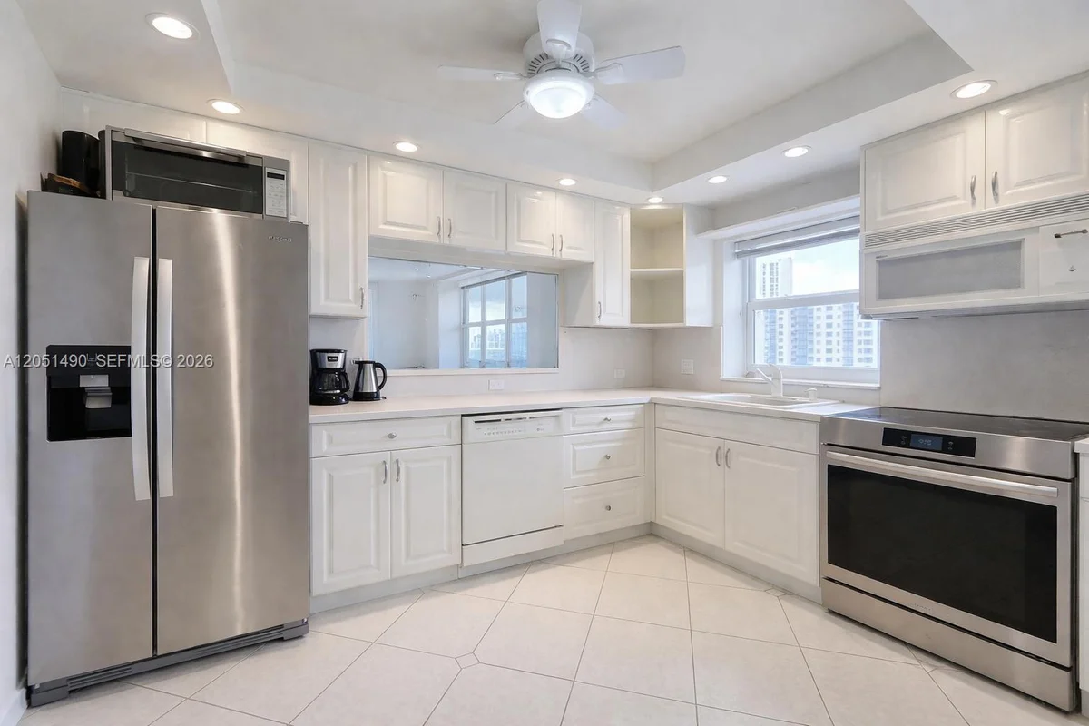 3800 S Ocean Dr #1112A, Hollywood: photo 1 of 22