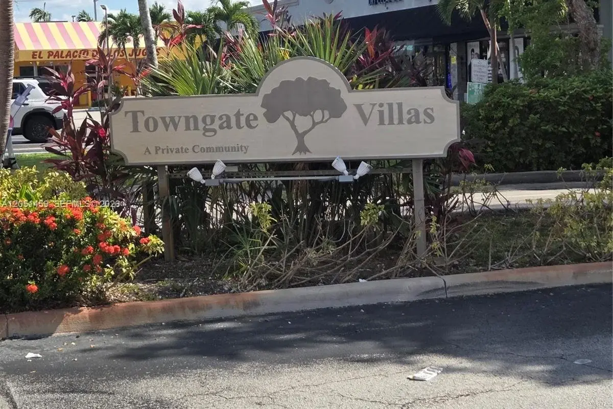 7412 SW 105th Pl, Miami: photo 1 of 19