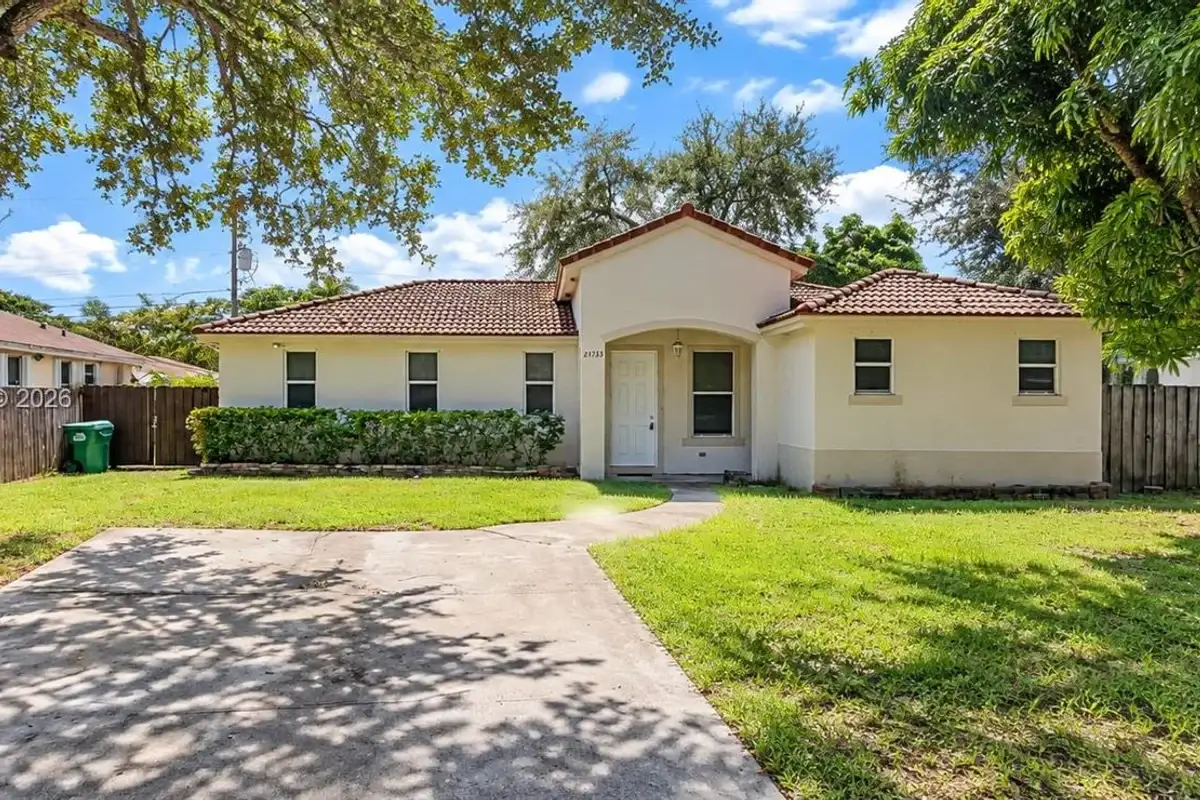 21733 Ingraham Ave Rd, Cutler Bay: photo 1 of 23