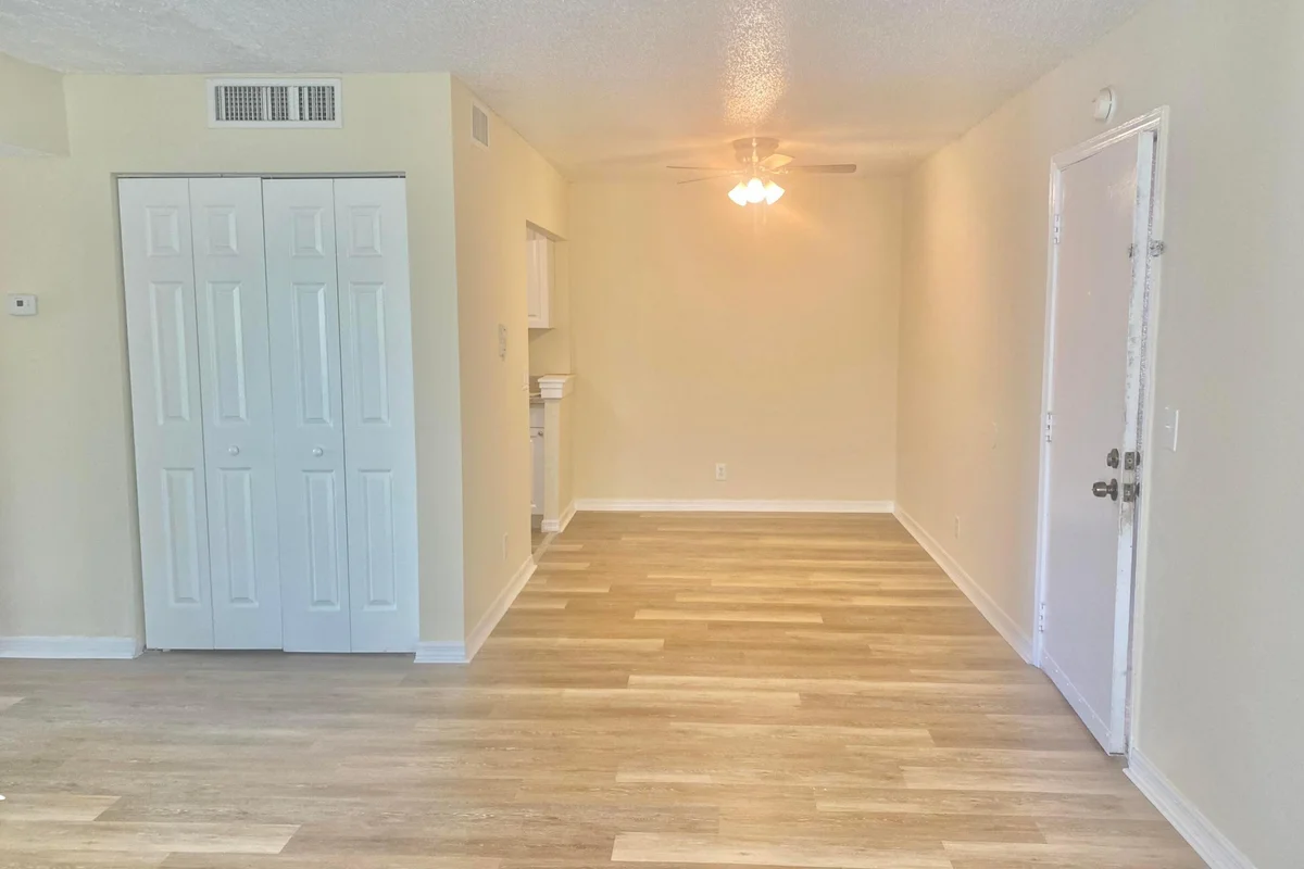 1500 N Congress Ave #A23, West Palm Beach: photo 1 of 31