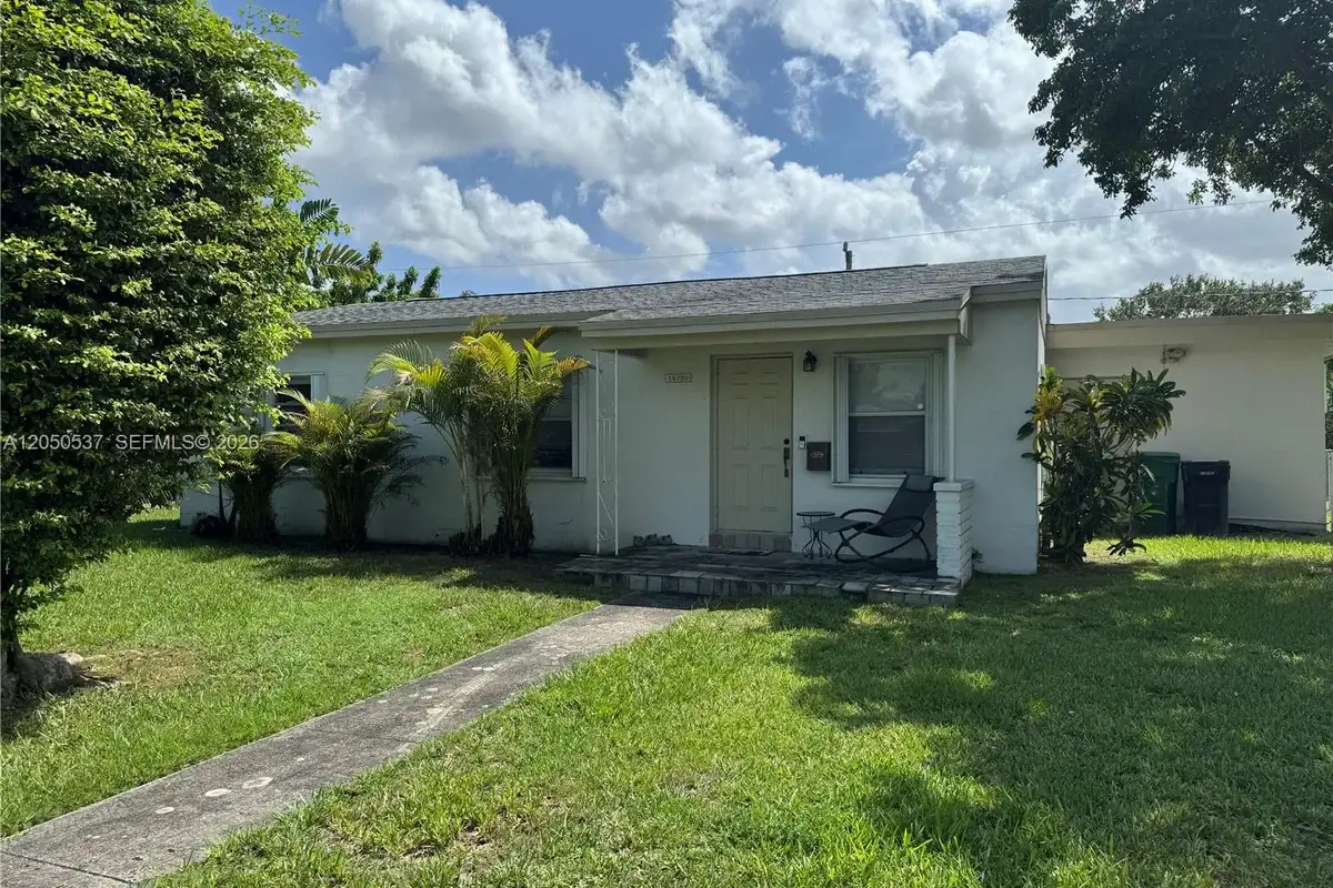 14720 Jackson St, Miami: photo 1 of 34