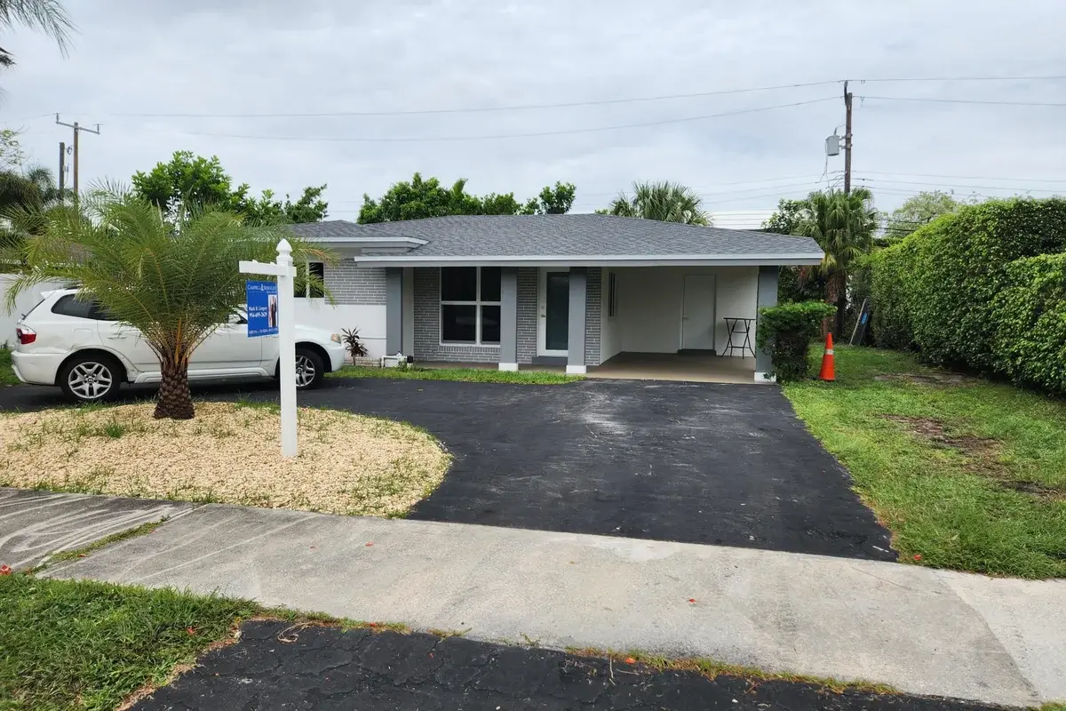 401 SE 1st Ave, Pompano Beach: photo 1 of 10