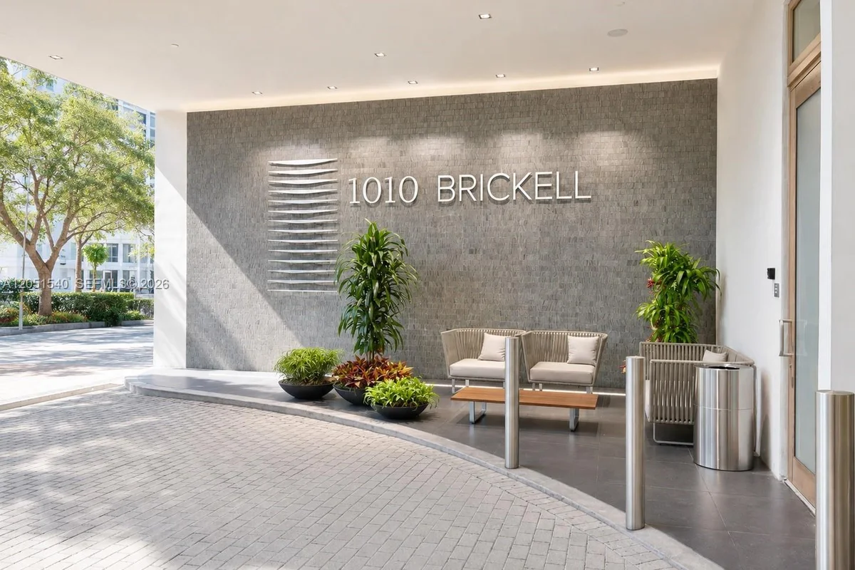 1010 Brickell Ave #3309, Miami: photo 1 of 23