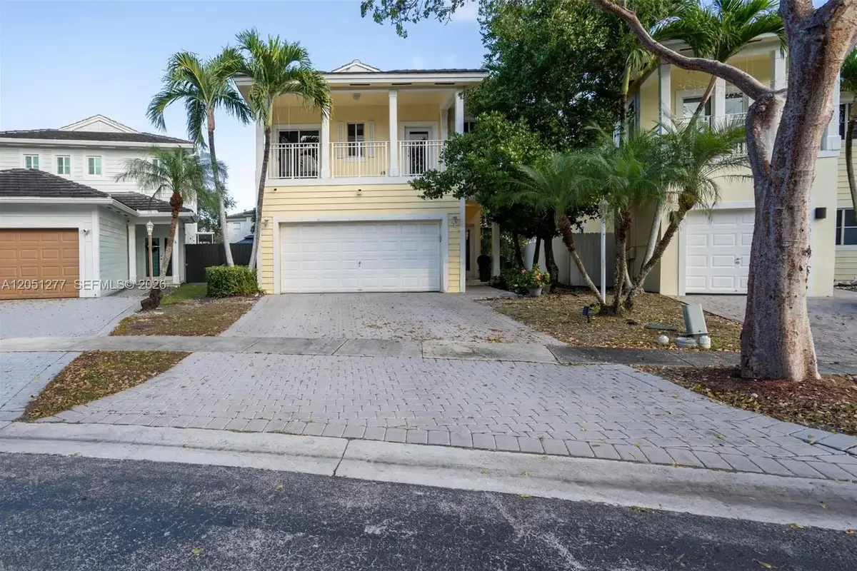 357 NE 35th Ter, Homestead: photo 1 of 49