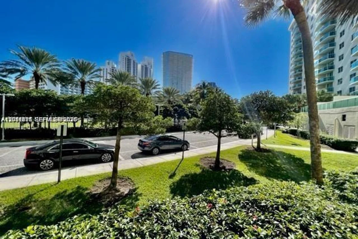 19370 Collins Ave #121, Sunny Isles Beach: photo 1 of 13