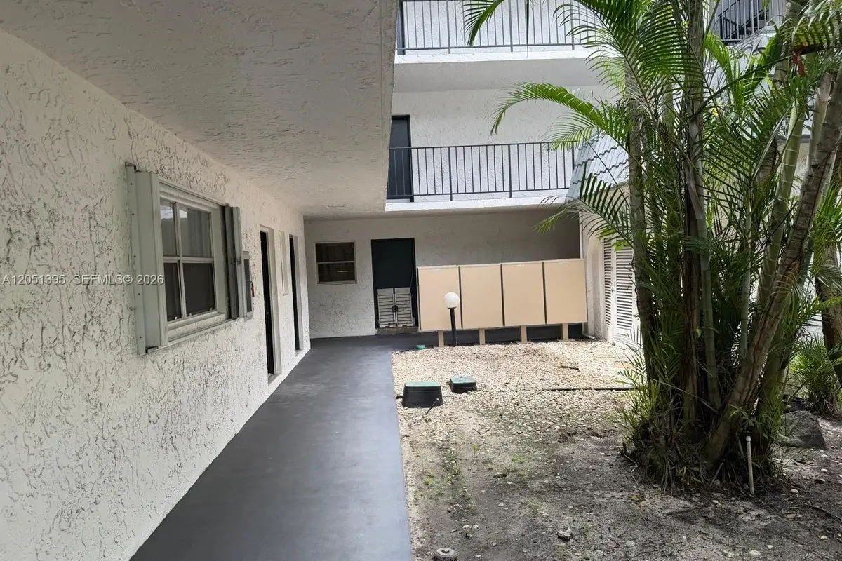 3280 Spanish Moss Ter #110, Lauderhill: photo 1 of 6
