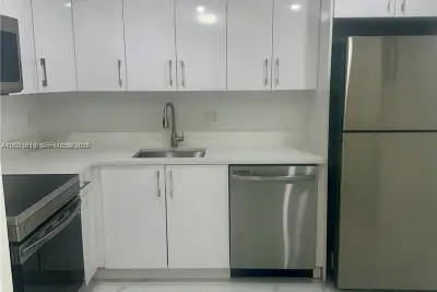 4166 Inverrary Dr #210, Lauderhill: photo 1 of 8