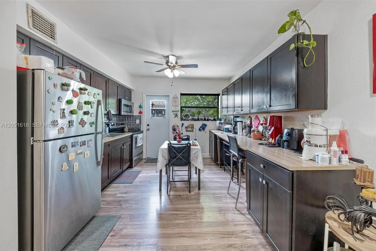 740 135 St, North Miami: photo 1 of 63