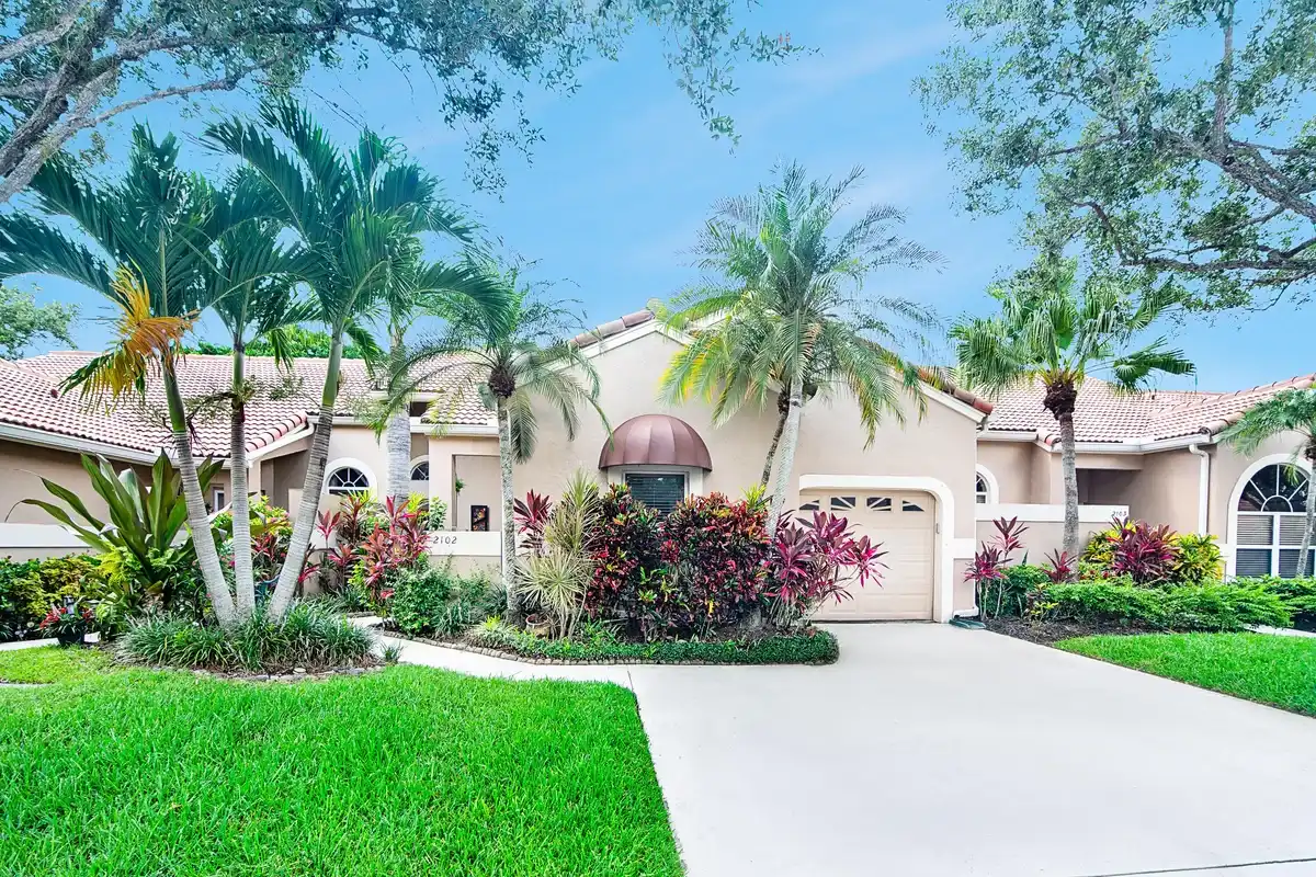2102 Mahogany Pl, Palm Beach Gardens: photo 1 of 25