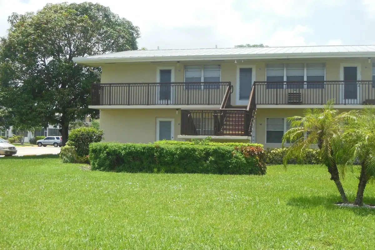 156 Andover F, West Palm Beach: photo 1 of 25