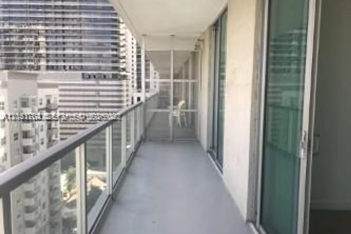 1111 SW 1st Ave #1724-N, Miami: photo 1 of 17