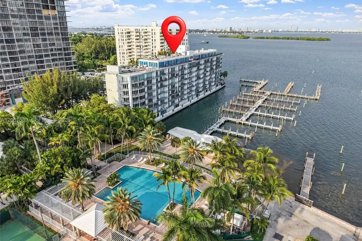 770 NE 69th St #1C, Miami: photo 1 of 30