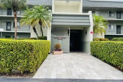 4080 Tivoli Ct #307, Lake Worth: photo 1 of 26