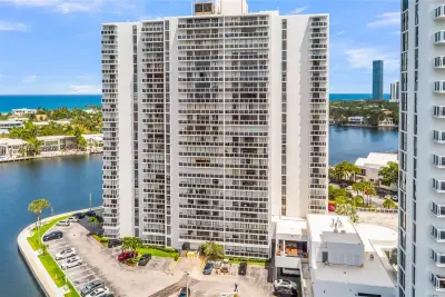 20515 E Country Club Dr #248, Aventura: photo 1 of 45