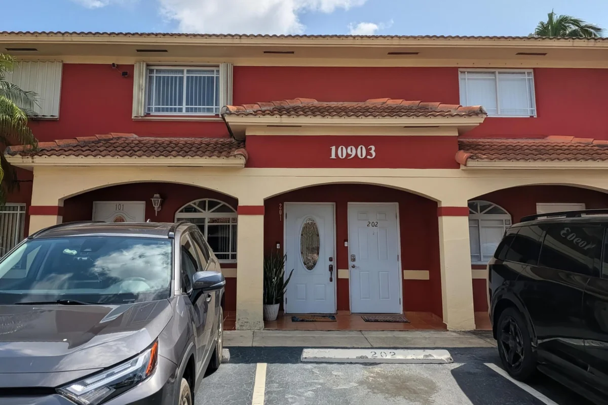 10903 W Okeechobee Rd #201, Hialeah: photo 1 of 36