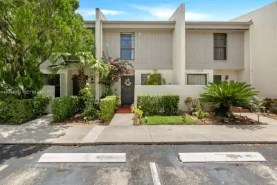 1121 NW 98th Ter #119, Pembroke Pines: photo 1 of 35