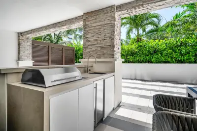 220 SE Mizner Blvd #205, Boca Raton: photo 1 of 65