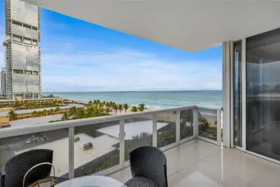 18201 Collins Ave #902, Sunny Isles Beach: photo 1 of 36