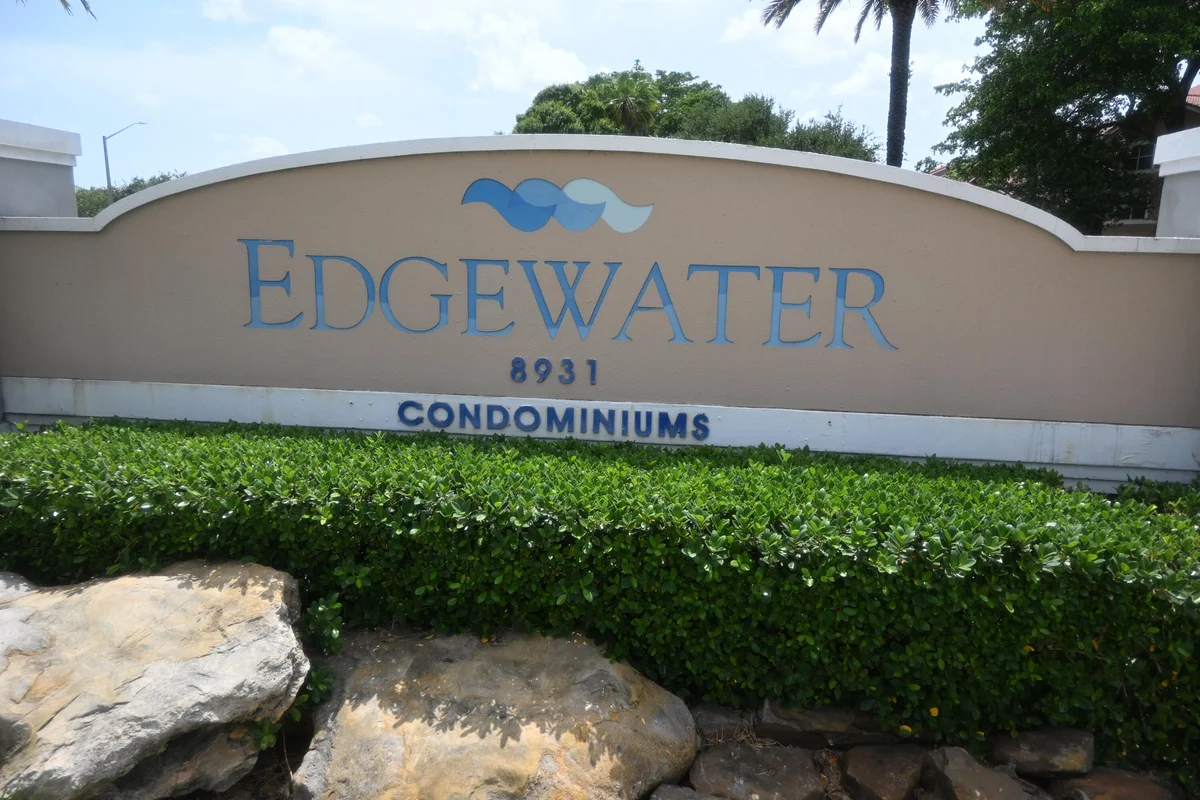 8721 Wiles Rd #305, Coral Springs: photo 1 of 73