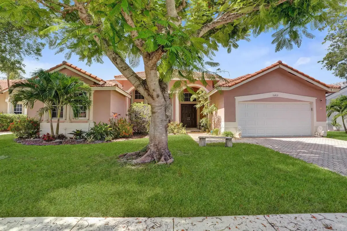 16413 NW 12th St, Pembroke Pines: photo 1 of 35