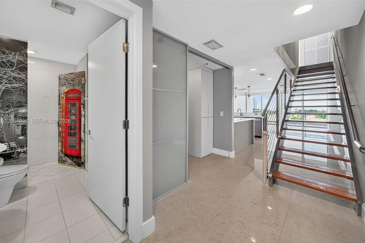 2950 NE 188th St #406, Aventura: photo 1 of 40