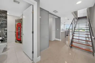 2950 NE 188th St #406, Aventura: photo 1 of 40