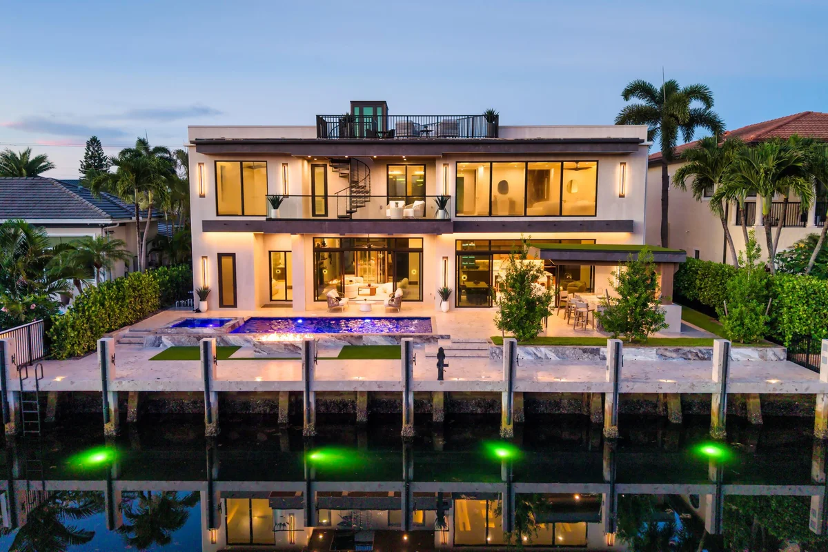 2441 NE 48th Ct, Lighthouse Point: photo 1 of 46