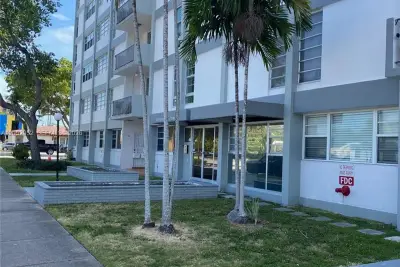 1400 SW 27th Ave #202, Miami: photo 1 of 1