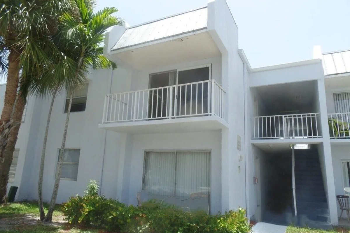411 Executive Center Dr #210, West Palm Beach: photo 1 of 14