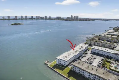 100 Shore Ct #307, North Palm Beach: photo 1 of 71