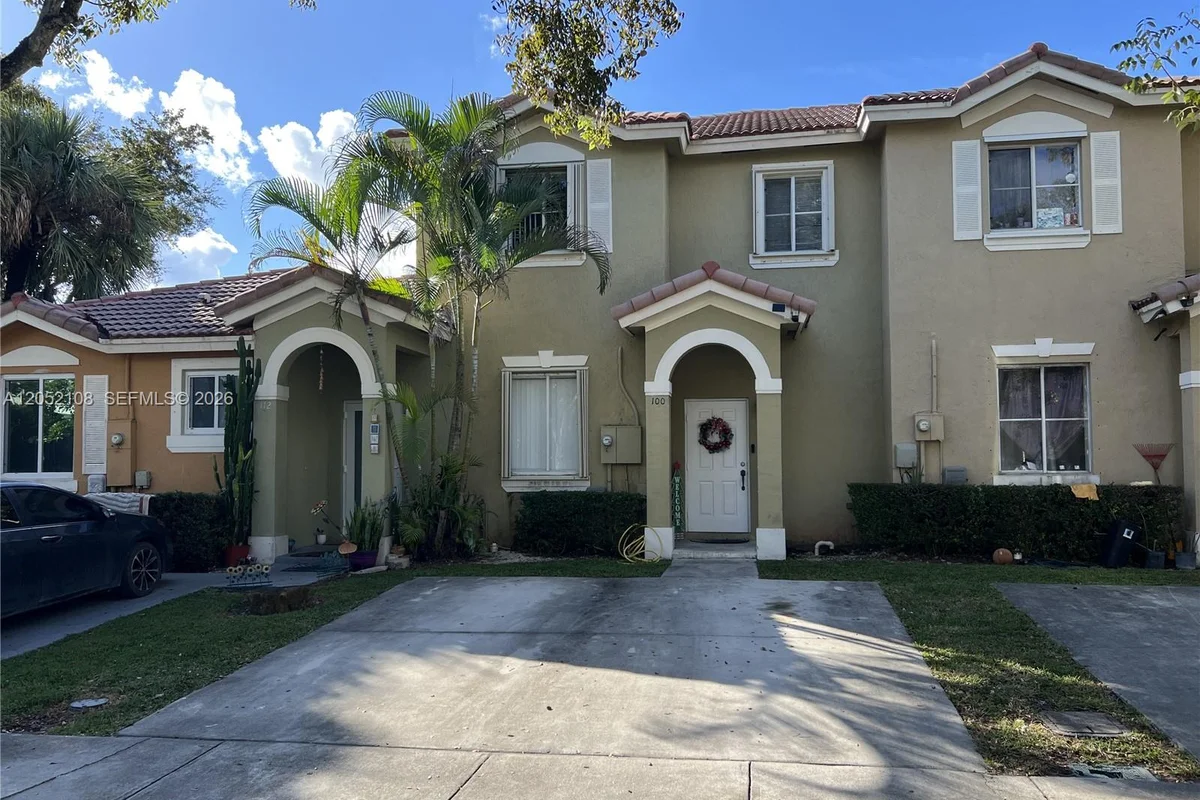 100 SW 15th Ave, Homestead: photo 1 of 62