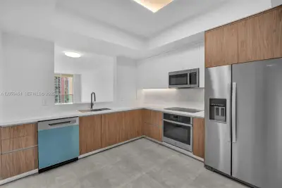3340 NE 190th St #1206, Aventura: photo 1 of 42