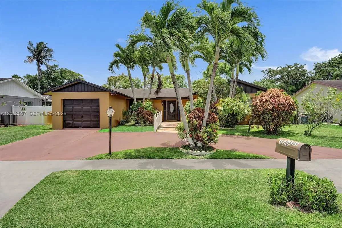10688 Sleepy Brook Way, Boca Raton: photo 1 of 28