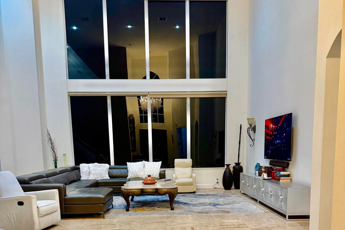 House in Parkland: photo 1 of 19