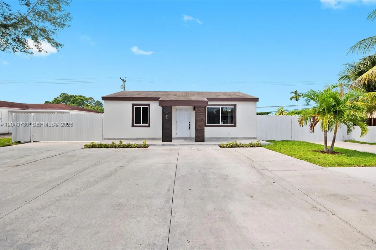 1720 NW 67th St, Miami: photo 1 of 46